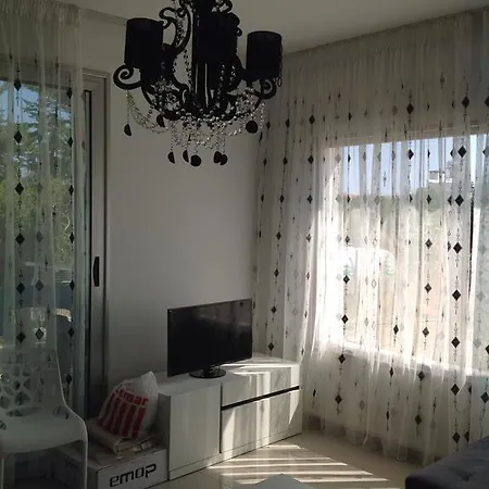 Apartman White Kerínia