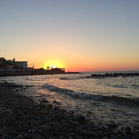 White Apartman Kerínia