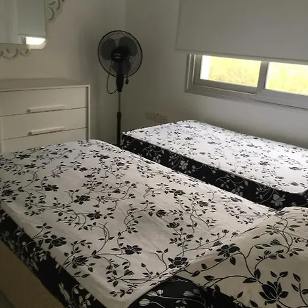 White Apartman Kerínia