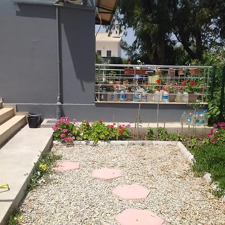 White Apartment Kyrenia (Northern Cyprus)