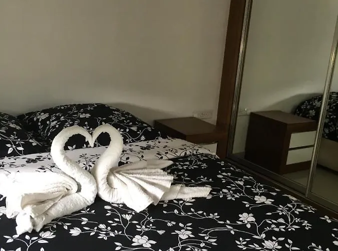 White Apartman